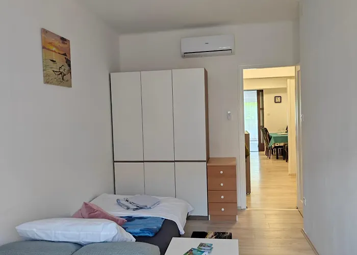 Apartment V & B By The Sea Crikvenica